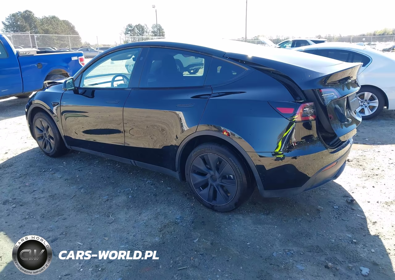 2024 Tesla Model Y Long Range Dual Motor All-Wheel Drive VIN:7SAYGDEE6RA331643 - 3
