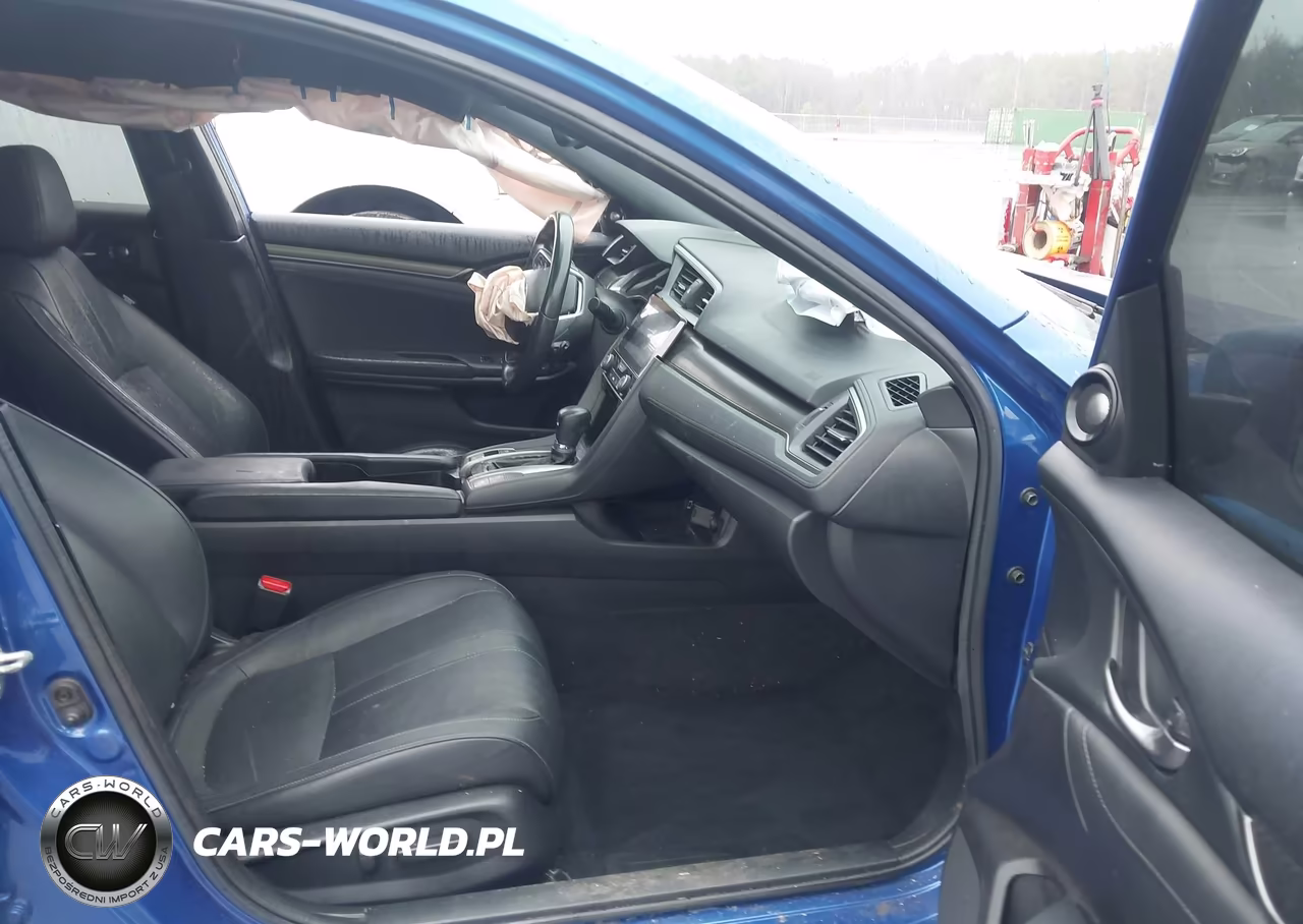 2018 Honda Civic Sport Touring VIN:SHHFK7H93JU227667 - 5