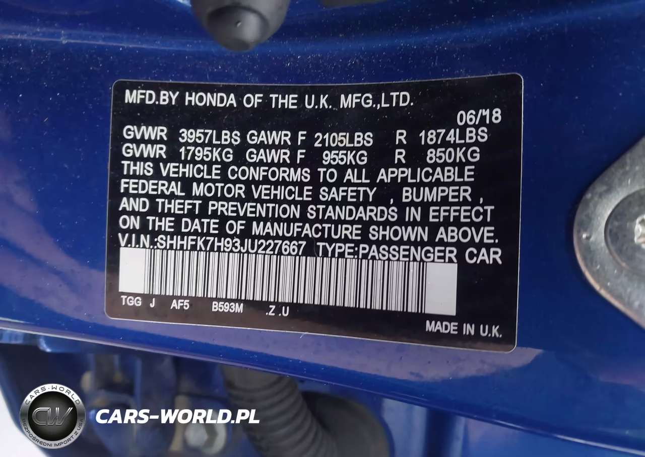 2018 Honda Civic Sport Touring VIN:SHHFK7H93JU227667 - 9