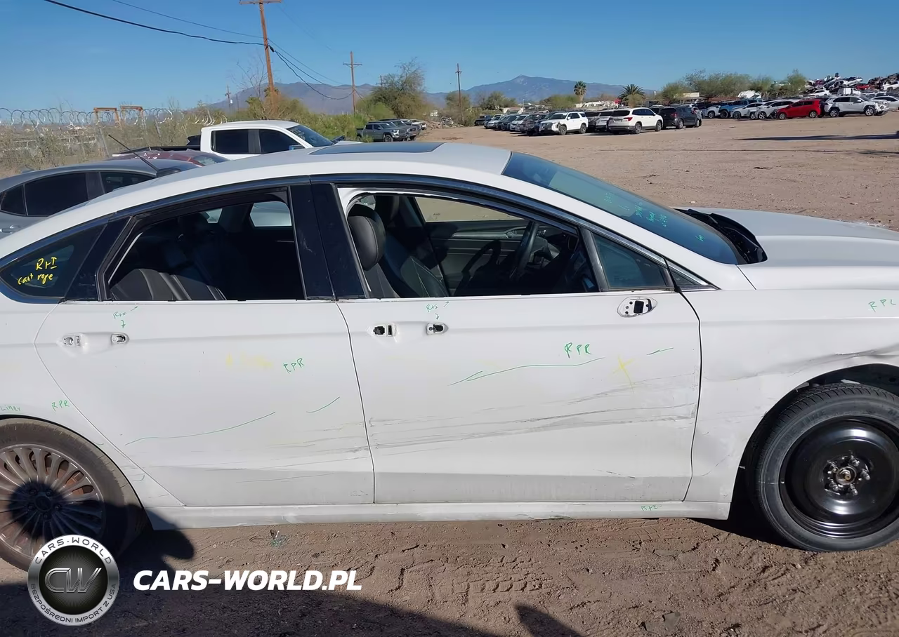 2015 Ford Fusion Titanium VIN:3FA6P0K9XFR152688 - 14