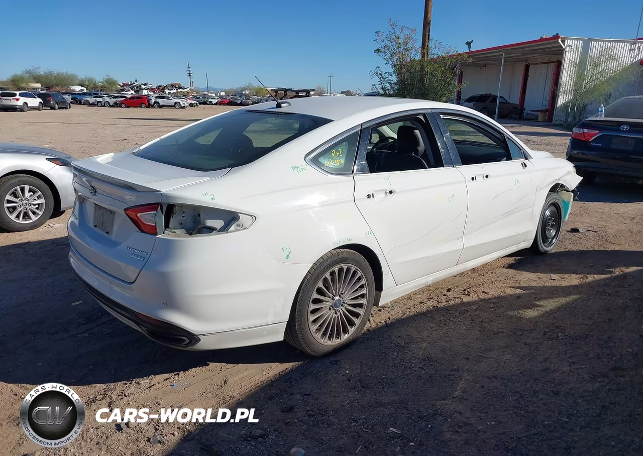 2015 Ford Fusion Titanium VIN:3FA6P0K9XFR152688 - 4