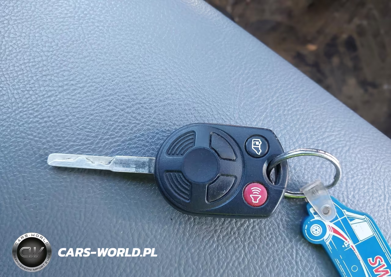2019 Ford Transit-250 VIN:1FTYR2CM0KKB57828 - 11