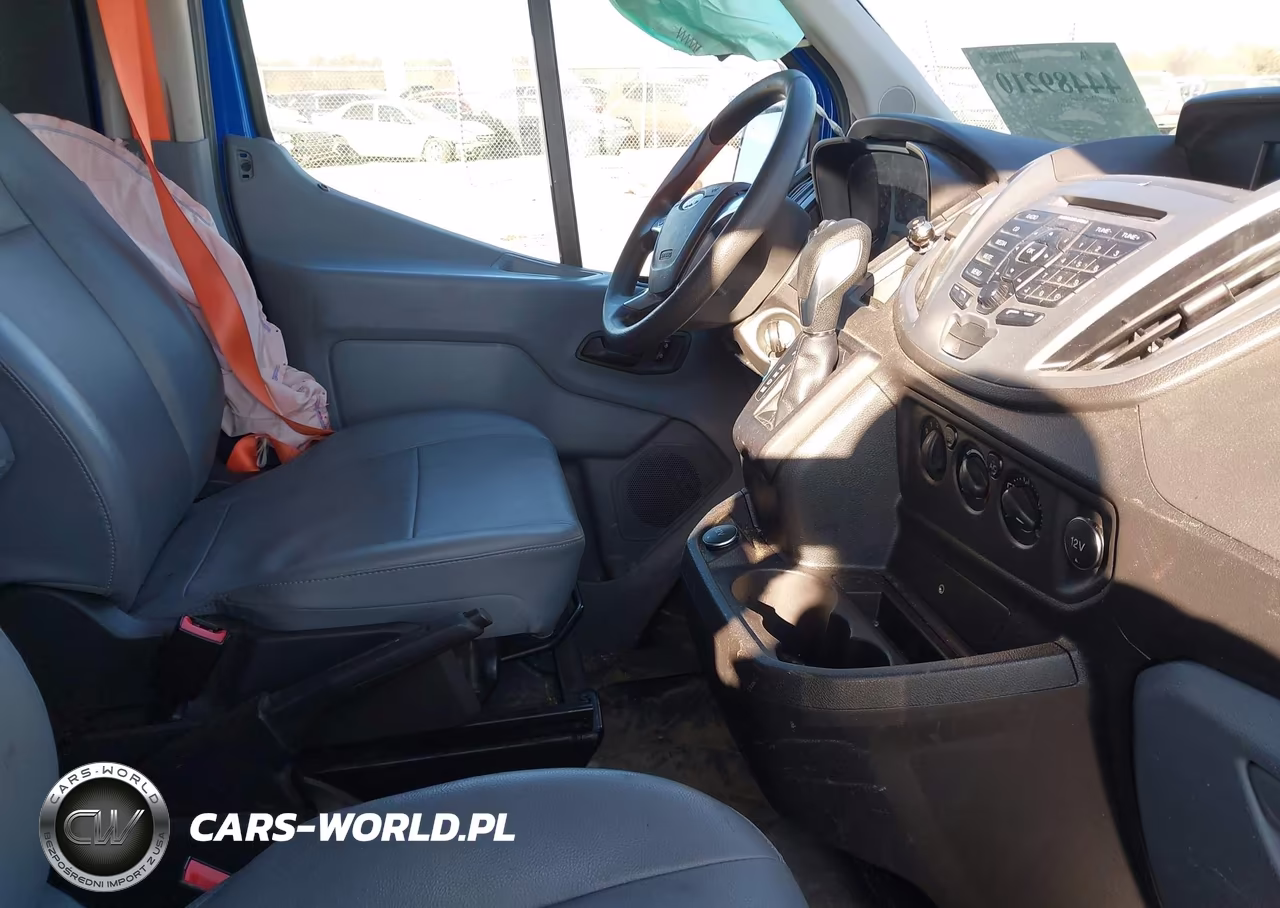2019 Ford Transit-250 VIN:1FTYR2CM0KKB57828 - 5