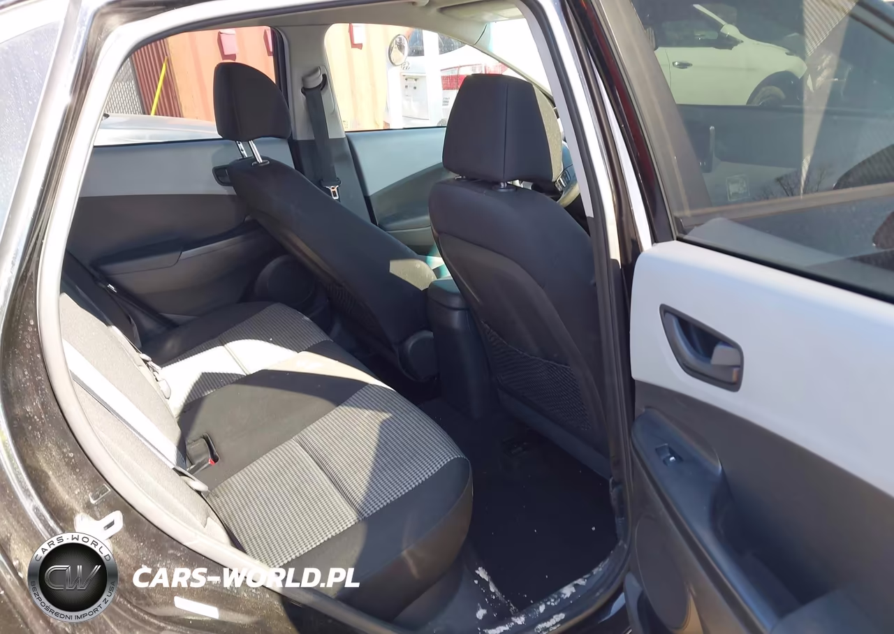 2018 Hyundai Kona Se VIN:KM8K1CAA0JU177748 - 8