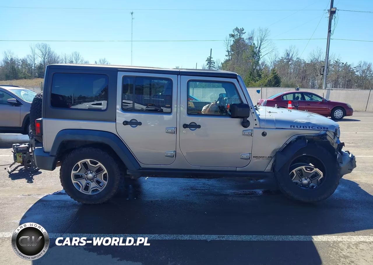 2015 Jeep Wrangler Unlimited Rubicon VIN:1C4BJWFG9FL770363 - 13