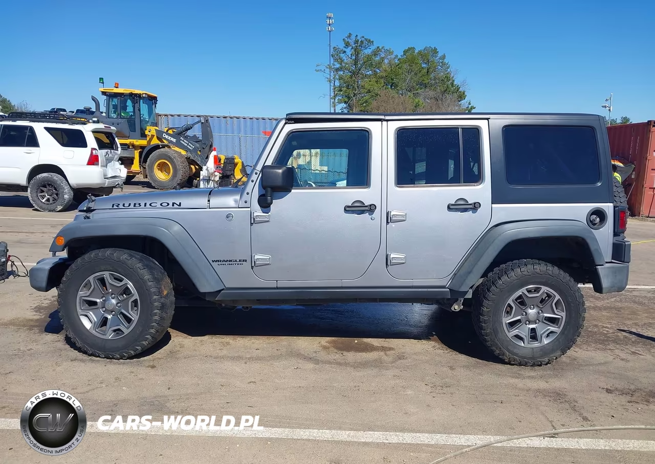 2015 Jeep Wrangler Unlimited Rubicon VIN:1C4BJWFG9FL770363 - 14