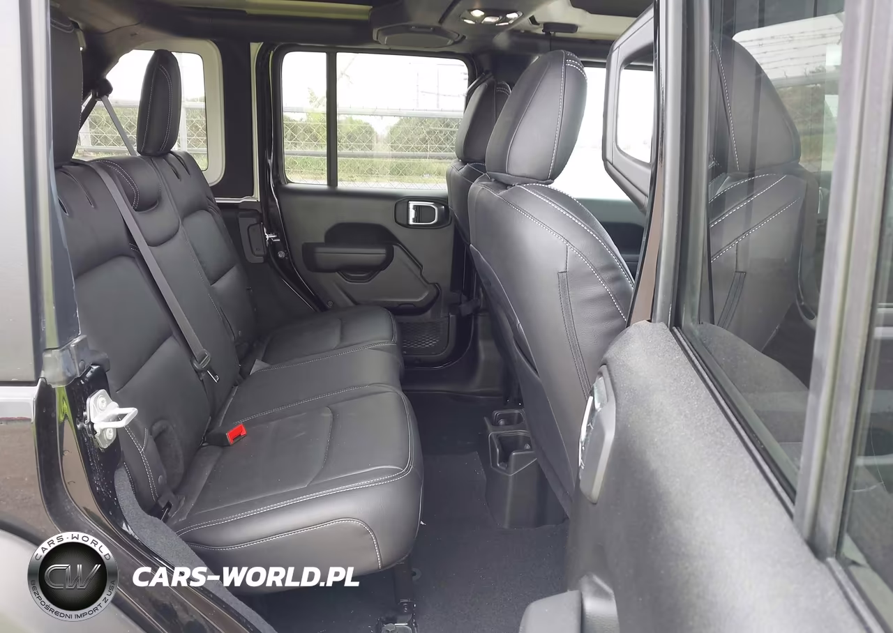 2022 Jeep Wrangler Unlimited Sport Altitude 4X4 VIN:1C4HJXDGXNW163923 - 8
