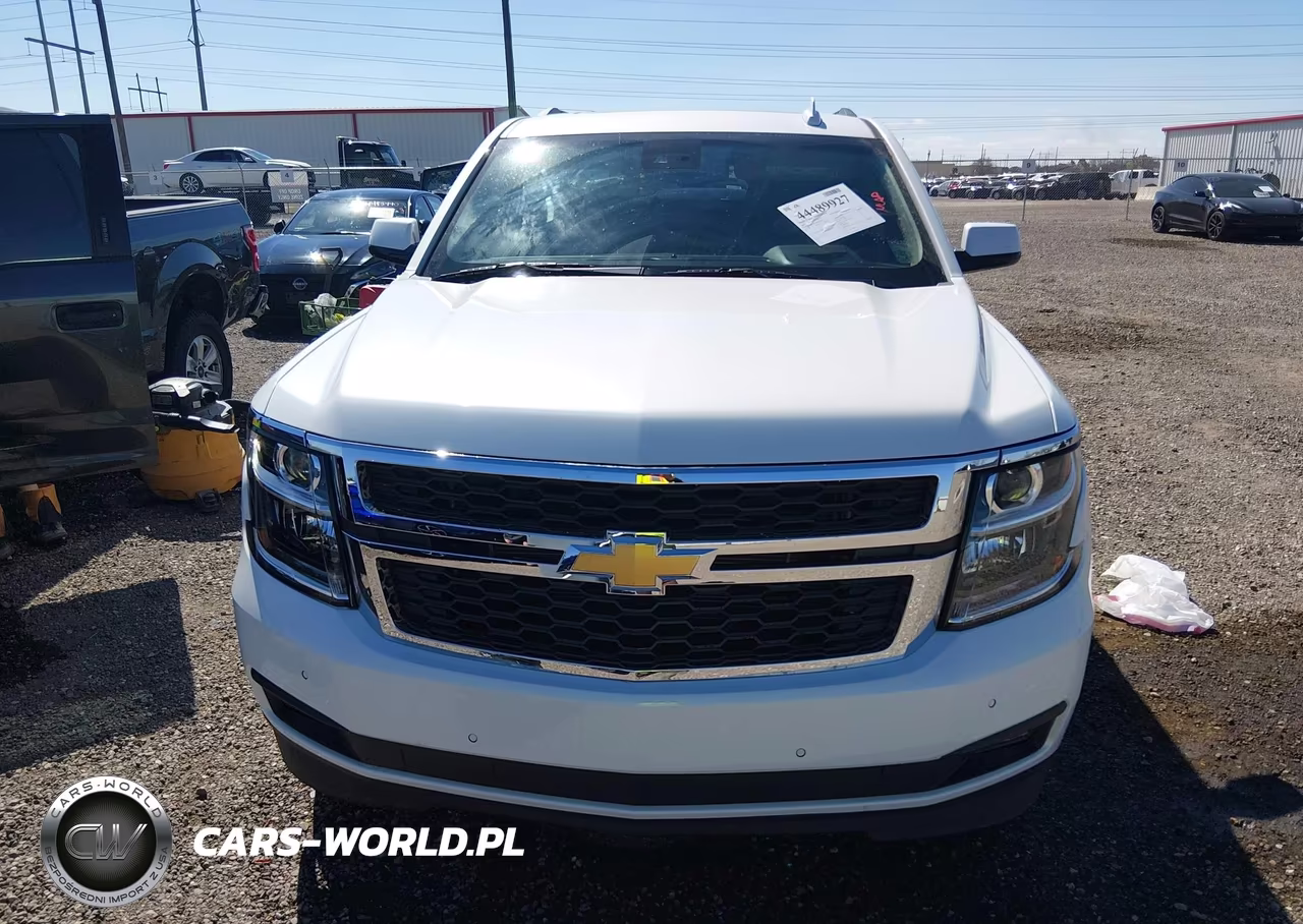 2018 Chevrolet Suburban Lt VIN:1GNSCHKC7JR389360 - 12