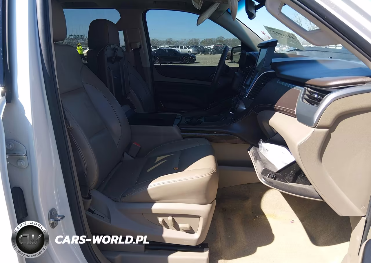2018 Chevrolet Suburban Lt VIN:1GNSCHKC7JR389360 - 5