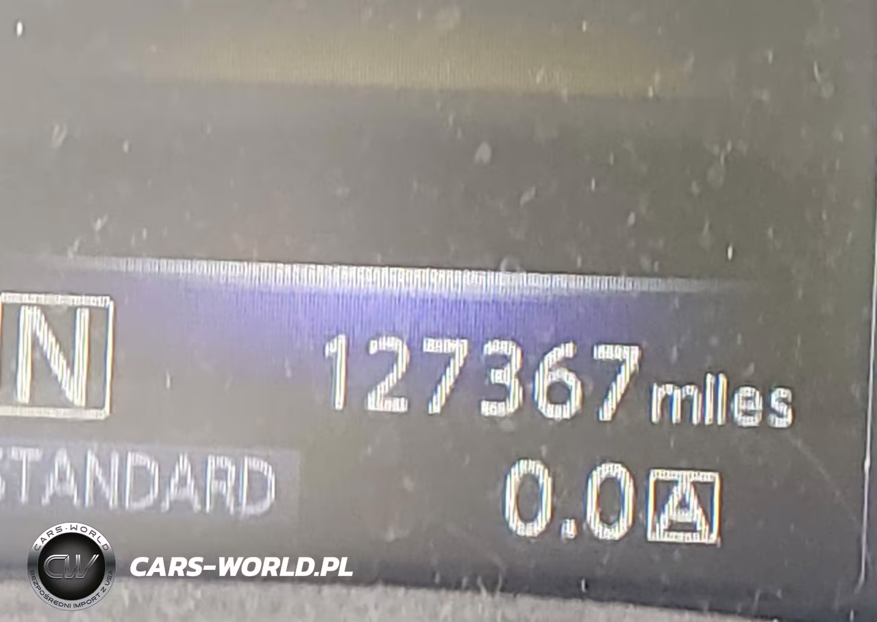 2017 Infiniti Q50 3.0T Signature Edition VIN:JN1EV7AR9HM838709 - 16