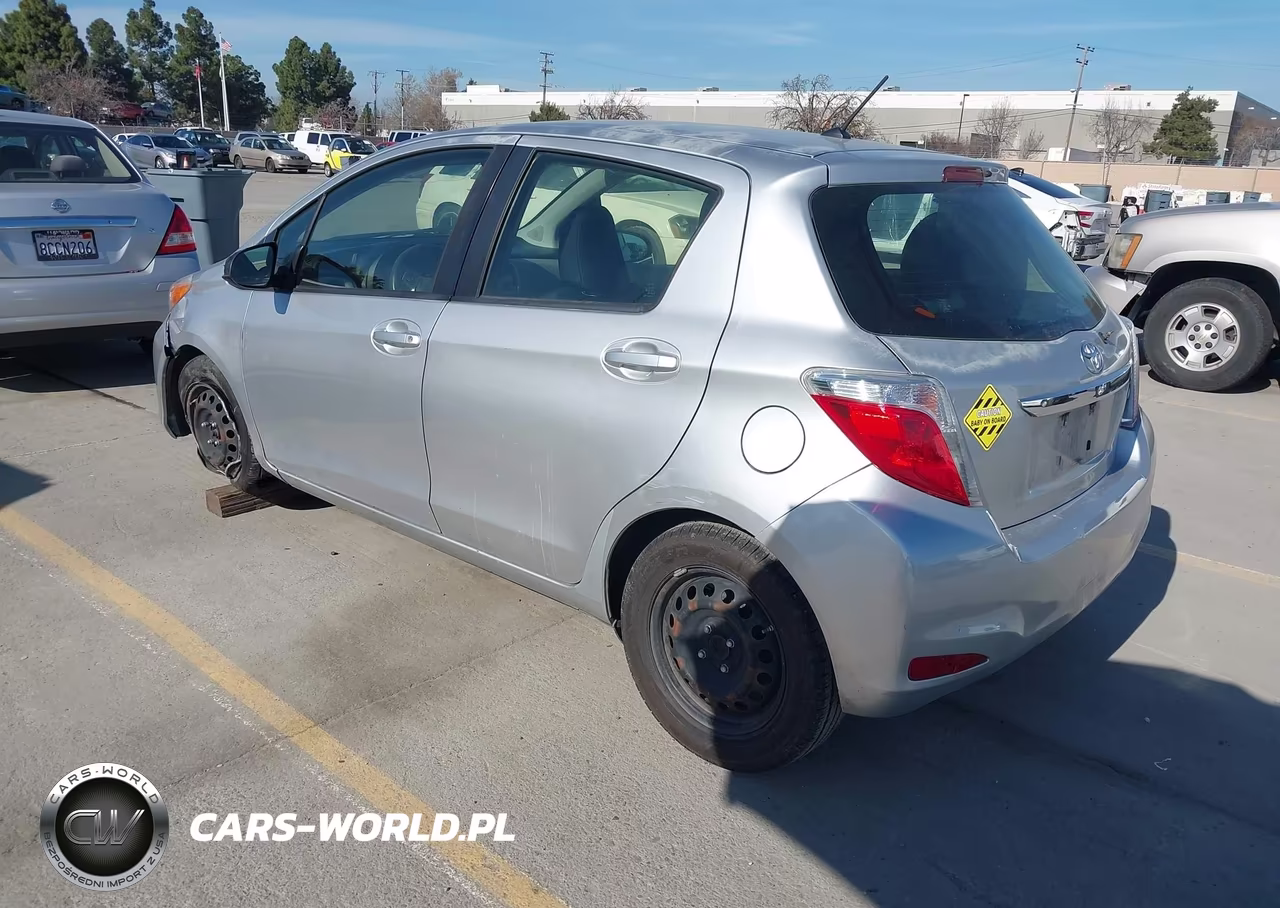 2012 Toyota Yaris Le VIN:JTDKTUD36CD523614 - 3