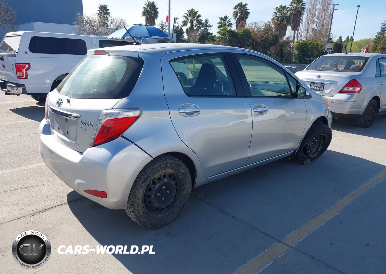 2012 Toyota Yaris Le VIN:JTDKTUD36CD523614 - 4