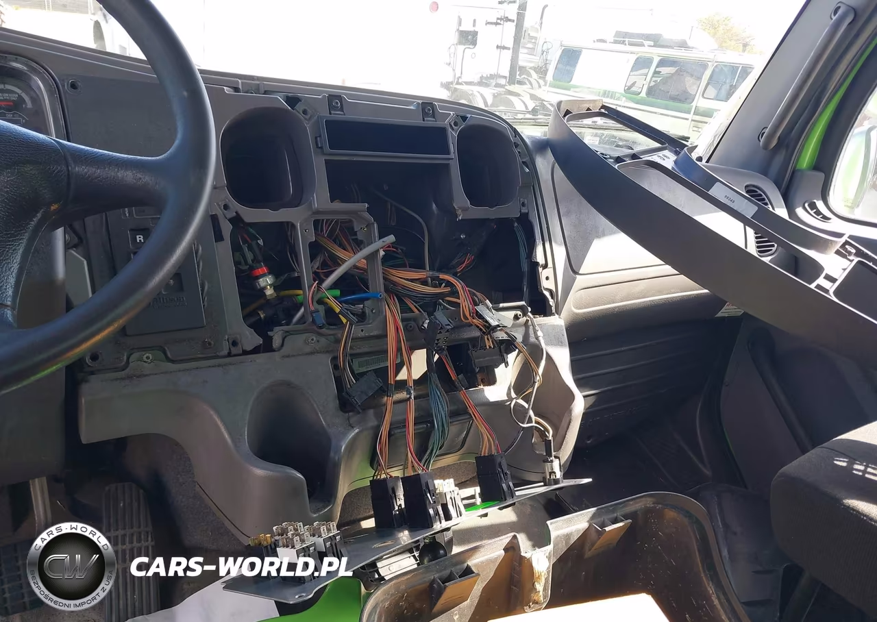 2014 Freightliner M2 106 Medium Duty VIN:1FVACWCY4EHFL1198 - 21