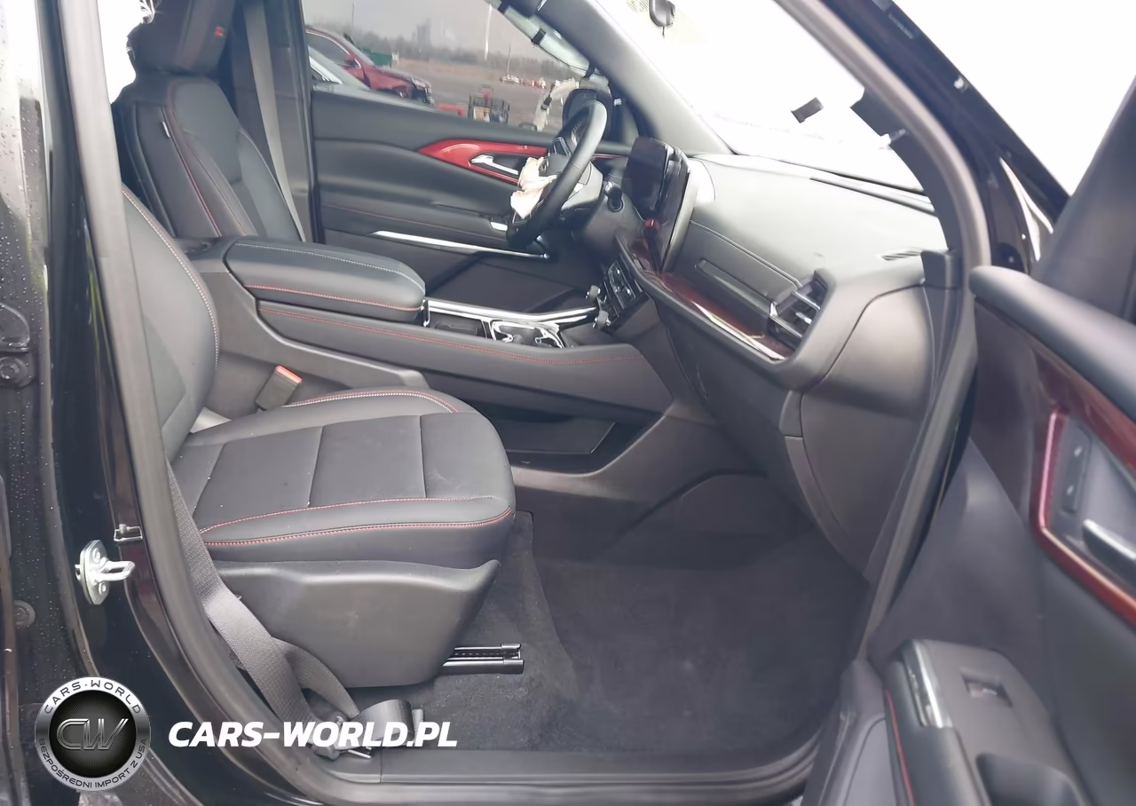 2026 Chevrolet Traverse Awd Z71 VIN:1GNEVJKS7TJ185598 - 5