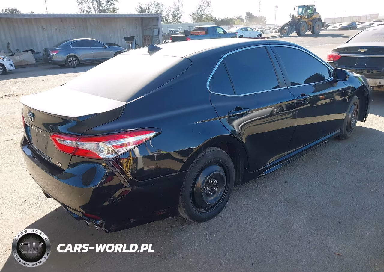 2020 Toyota Camry Se VIN:4T1G11AK7LU913574 - 4