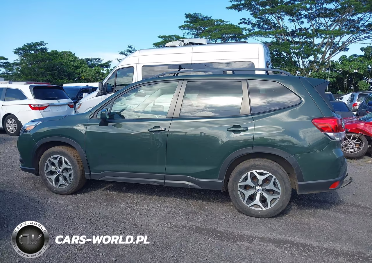 2022 Subaru Forester Premium VIN:JF2SKAEC7NH495416 - 14