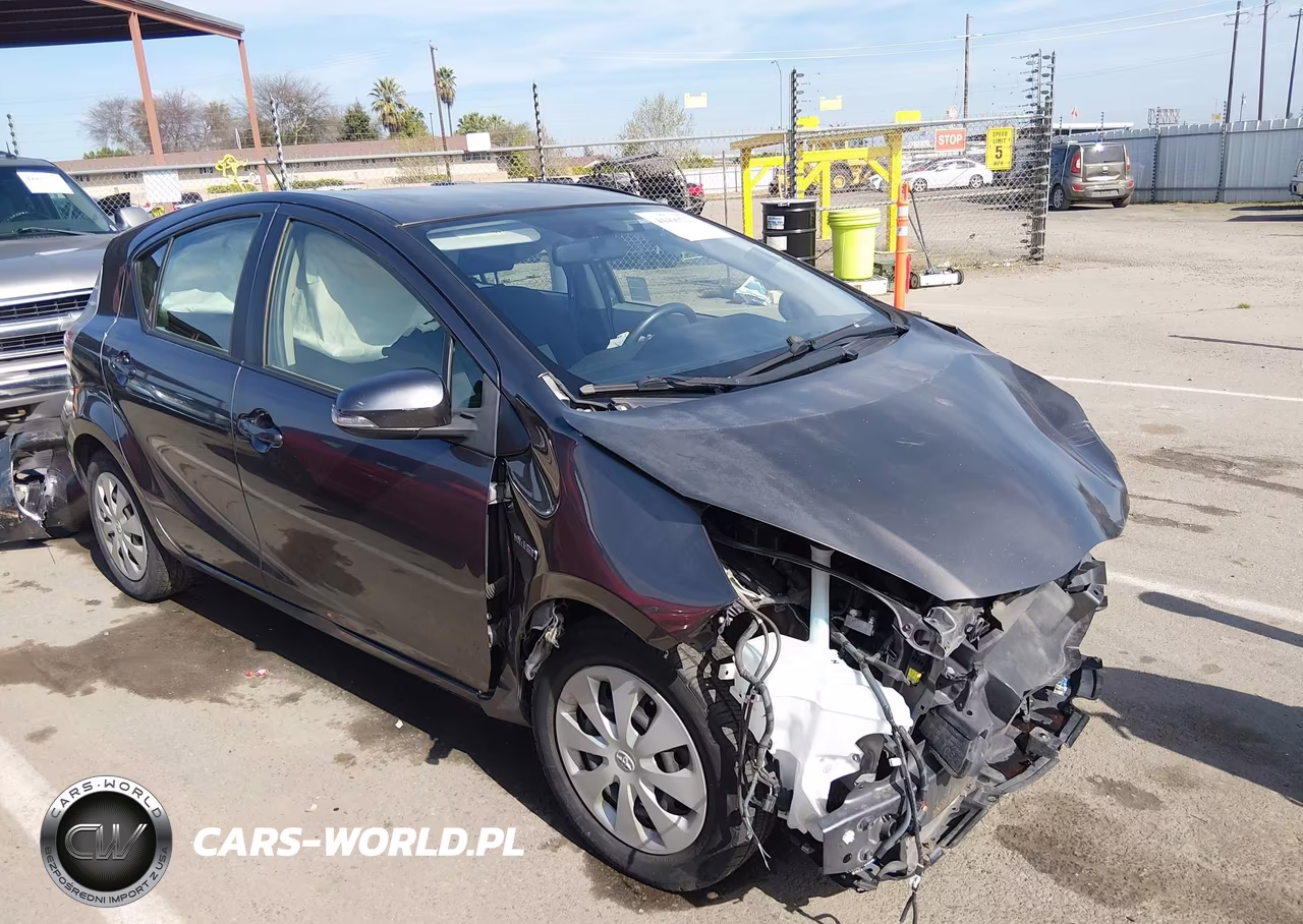 2014 Toyota Prius C Two