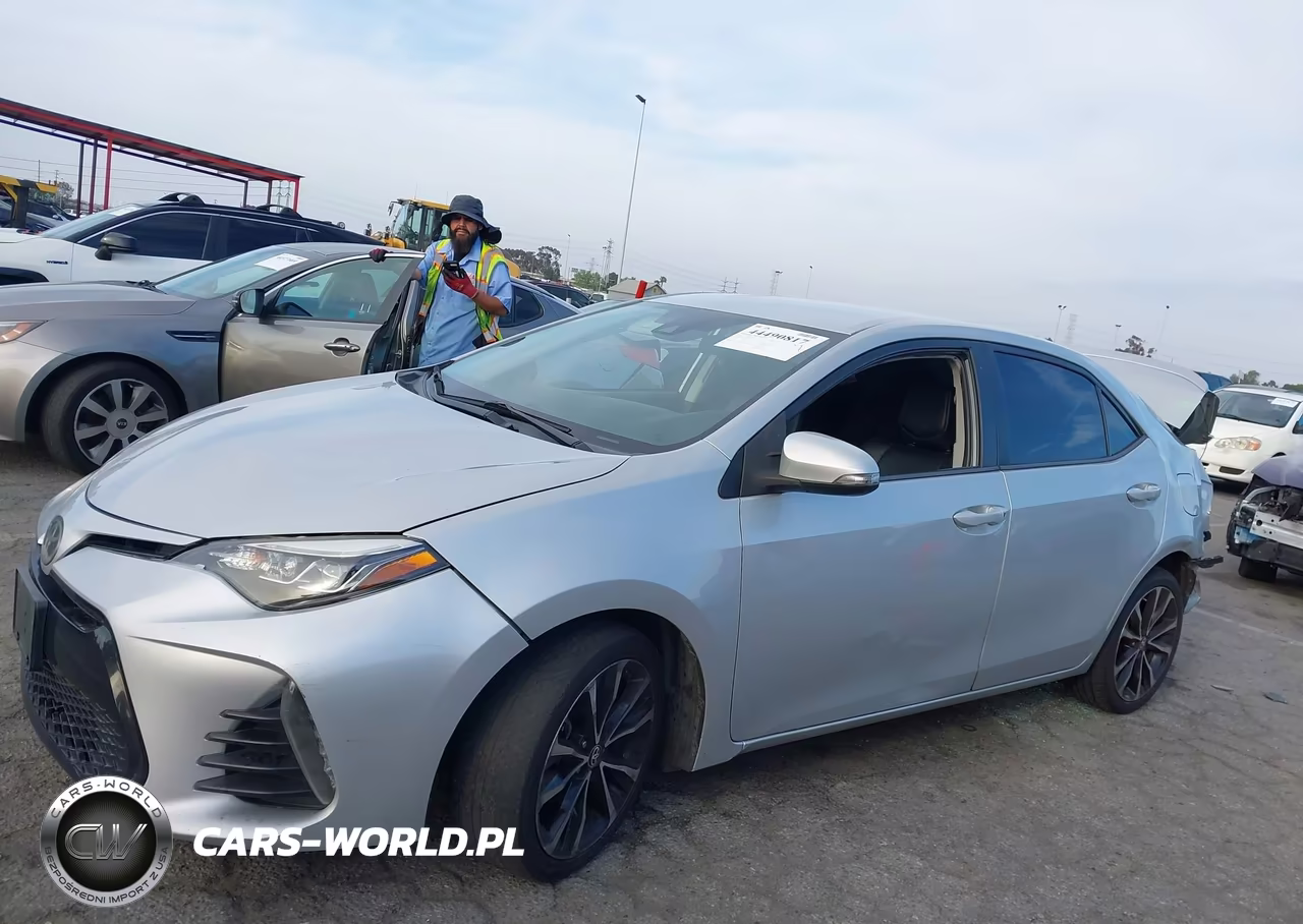 2019 Toyota Corolla Se VIN:5YFBURHE7KP910240 - 14