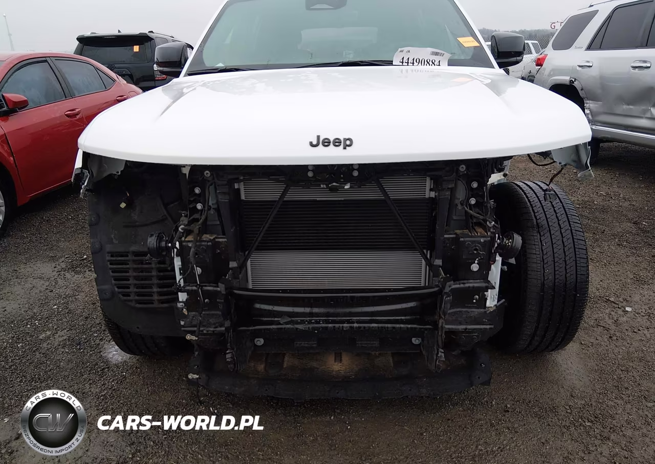 2025 Jeep Grand Cherokee L Altitude X 4X4 VIN:1C4RJKAG6S8669972 - 13