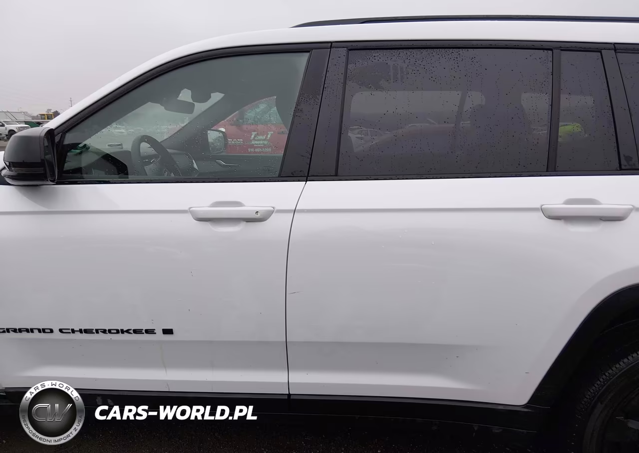 2025 Jeep Grand Cherokee L Altitude X 4X4 VIN:1C4RJKAG6S8669972 - 15