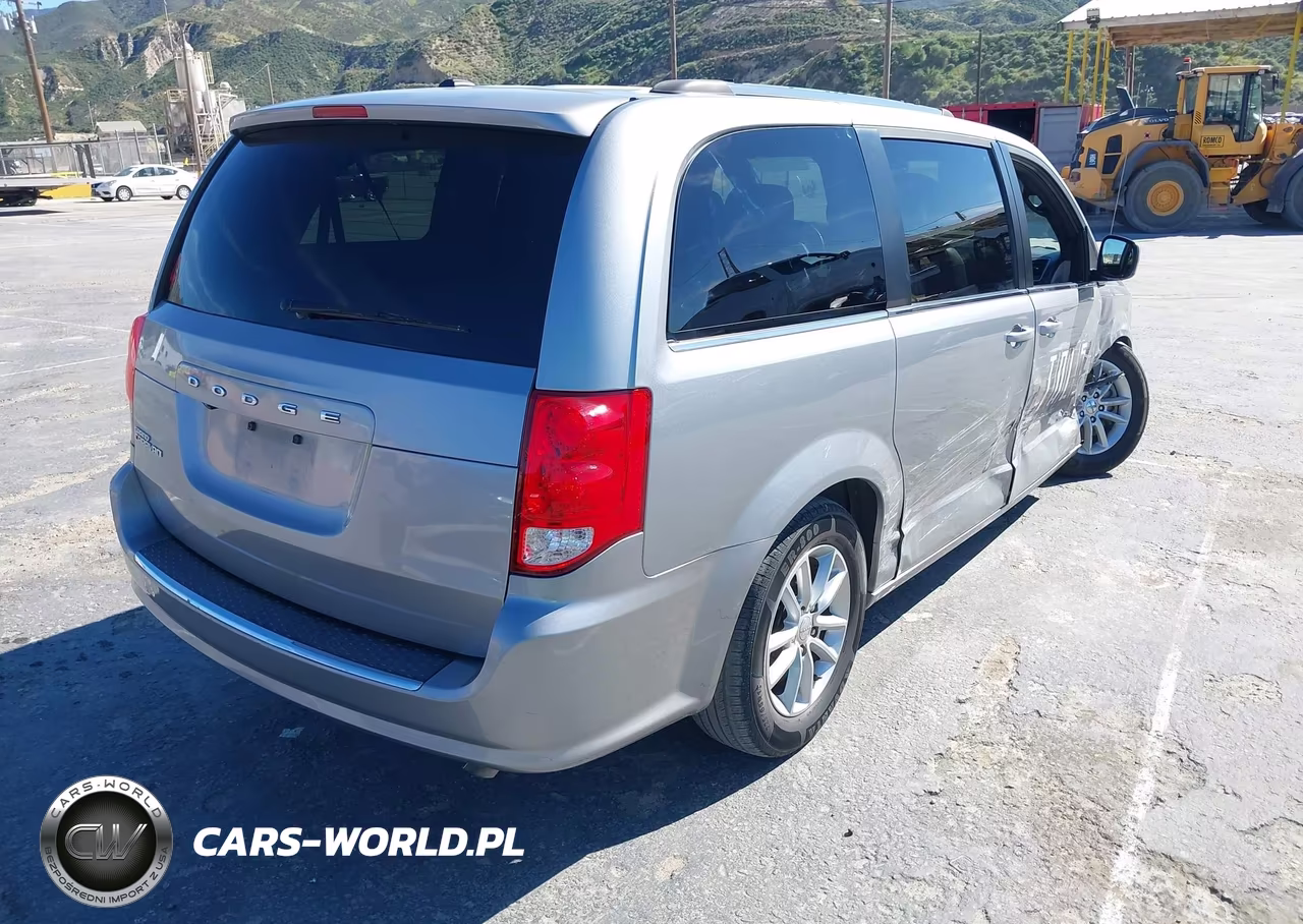 2019 Dodge Grand Caravan Sxt VIN:2C4RDGCG3KR623263 - 4