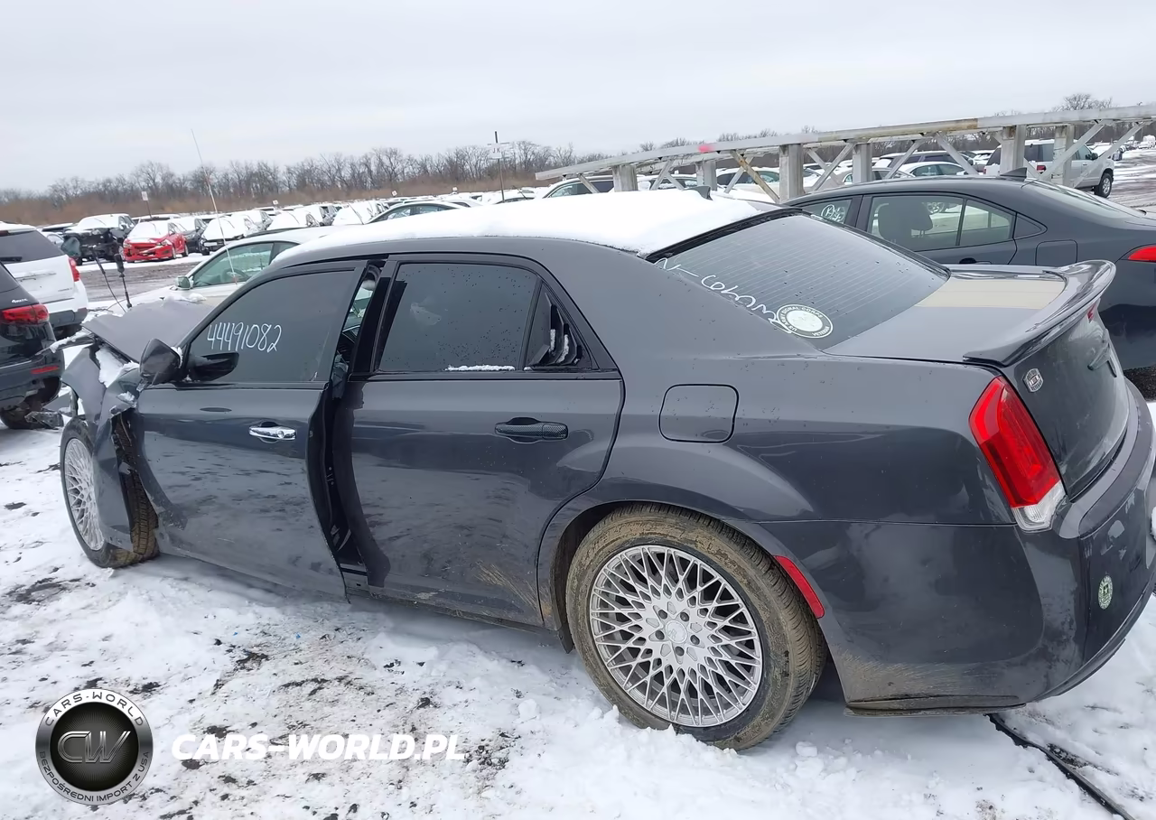 2016 Chrysler 300 Limited VIN:2C3CCAAG0GH216530 - 15