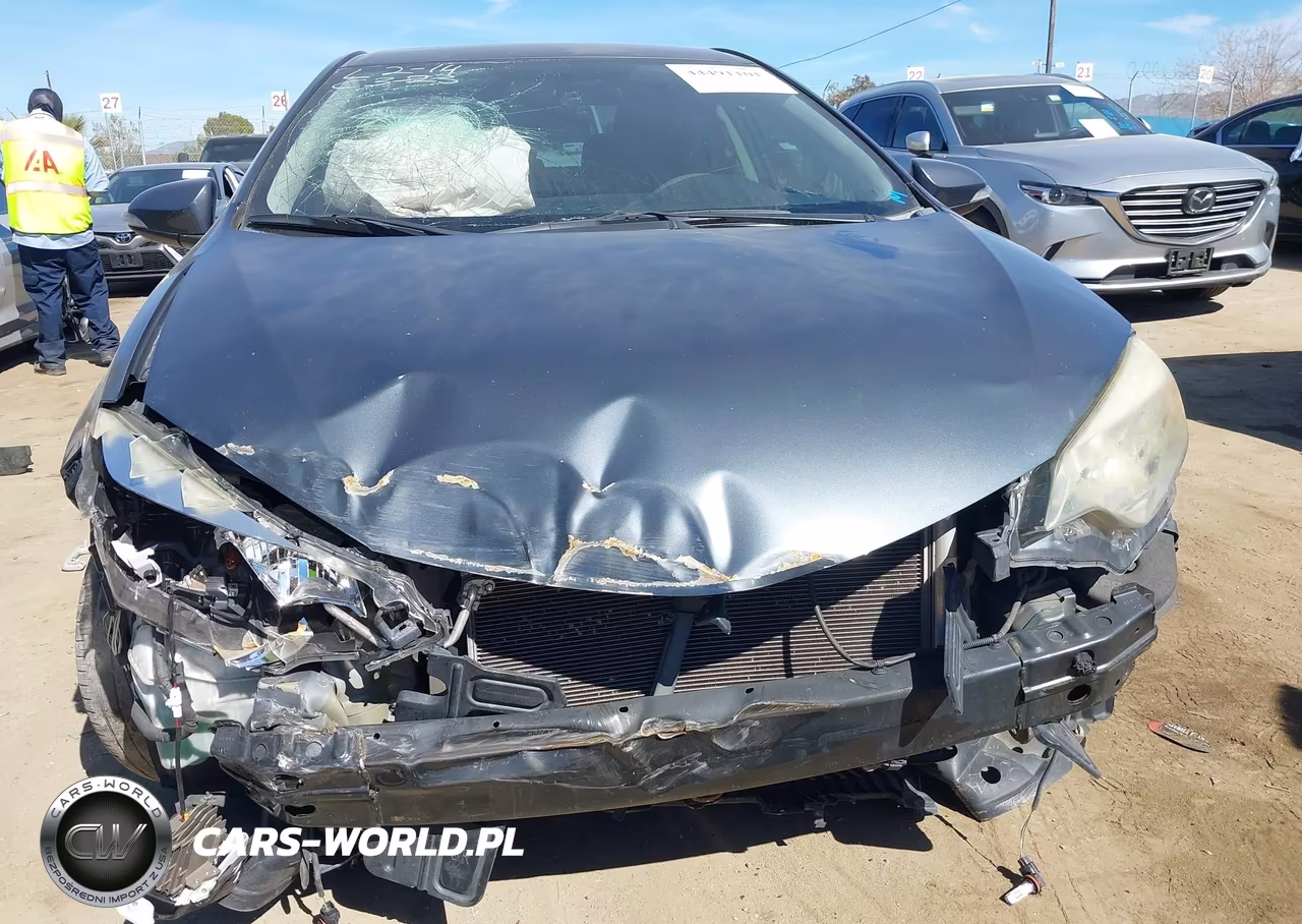 2015 Toyota Corolla S Plus VIN:5YFBURHE7FP253607 - 6