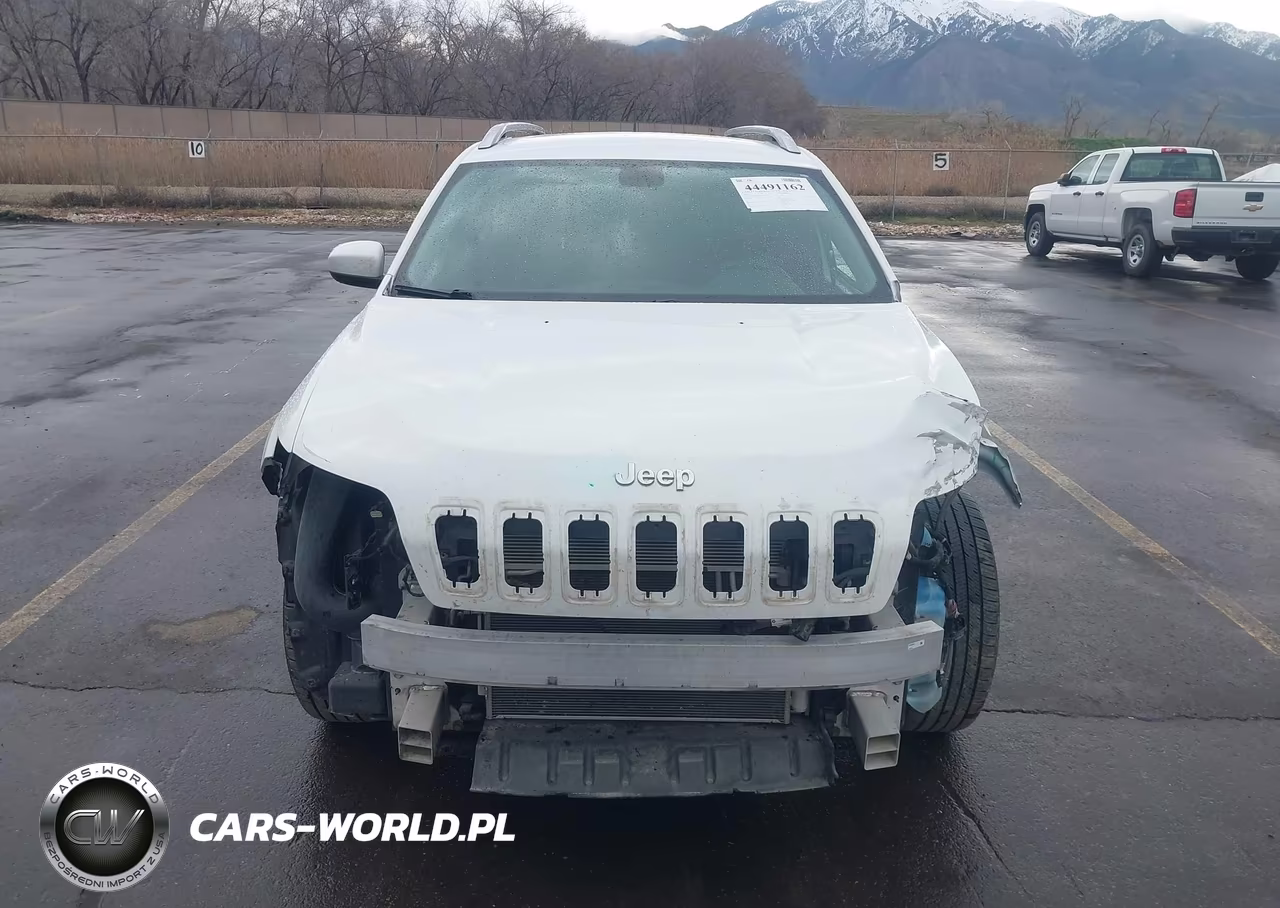 2019 Jeep Cherokee Latitude 4X4 VIN:1C4PJMCX2KD218853 - 12