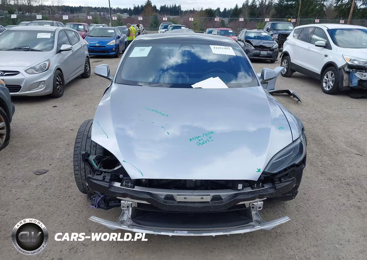2025 Tesla Model S Plaid VIN:5YJSA1E69SF547832 - 13