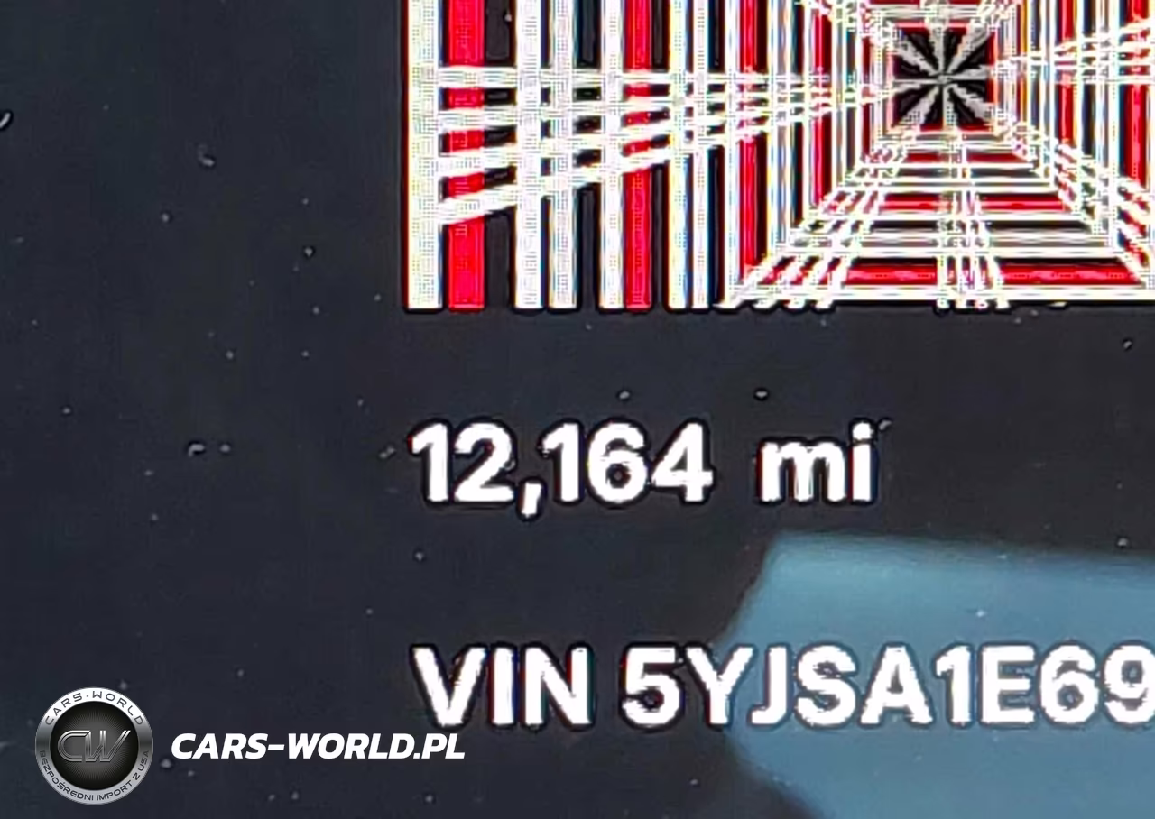 2025 Tesla Model S Plaid VIN:5YJSA1E69SF547832 - 16
