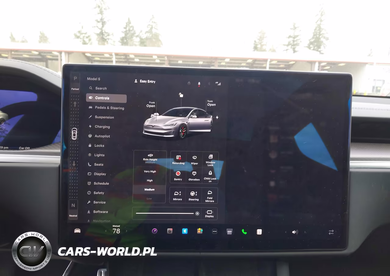 2025 Tesla Model S Plaid VIN:5YJSA1E69SF547832 - 19