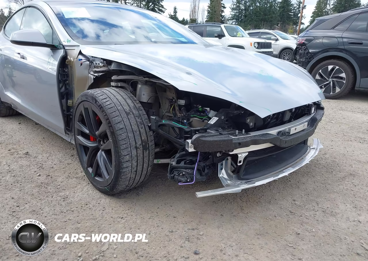 2025 Tesla Model S Plaid VIN:5YJSA1E69SF547832 - 6