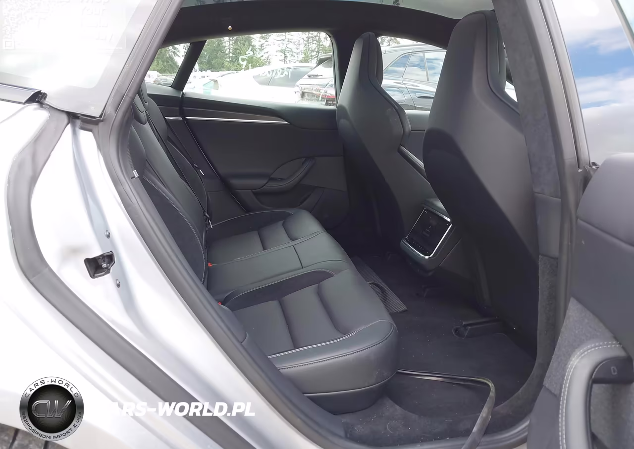 2025 Tesla Model S Plaid VIN:5YJSA1E69SF547832 - 8
