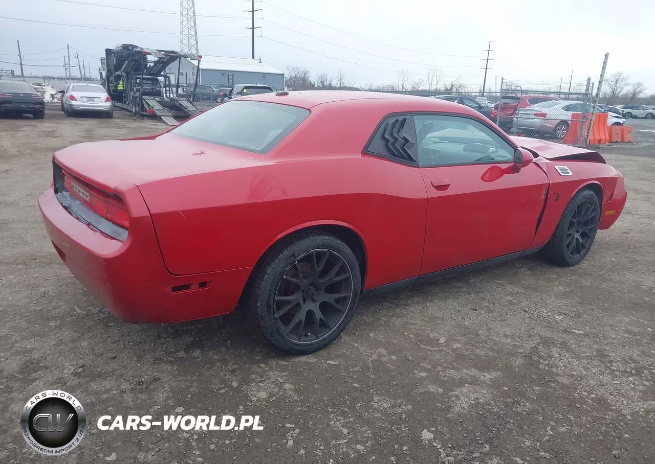 2012 Dodge Challenger Sxt VIN:2C3CDYAG1CH105680 - 4