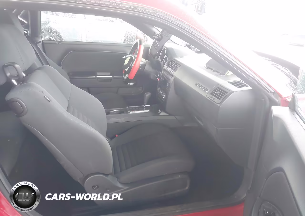 2012 Dodge Challenger Sxt VIN:2C3CDYAG1CH105680 - 5