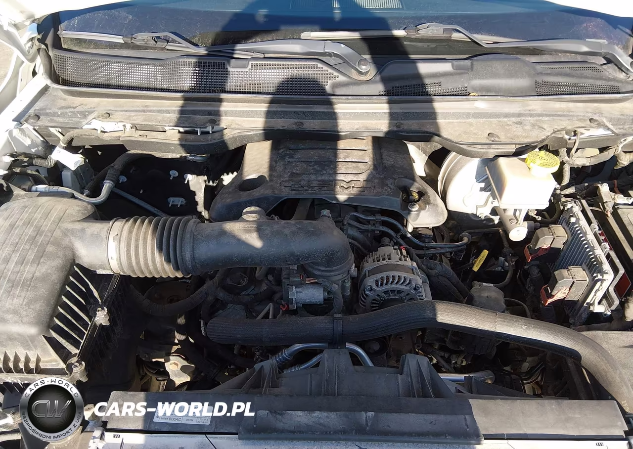 2019 Ram 1500 Tradesman 4X4 6'4 Box VIN:1C6SRFCTXKN598375 - 10
