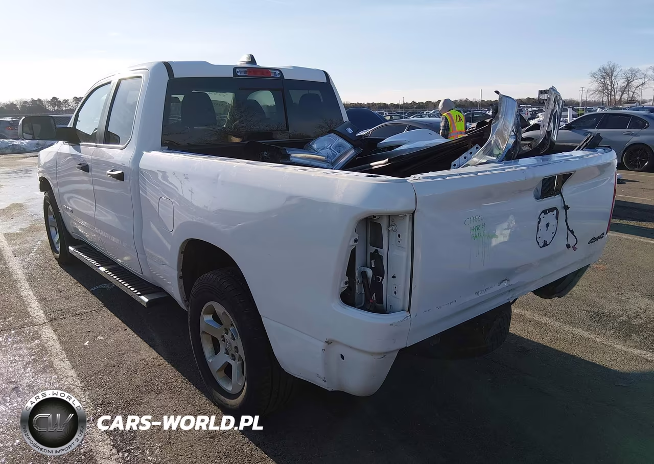 2019 Ram 1500 Tradesman 4X4 6'4 Box VIN:1C6SRFCTXKN598375 - 3