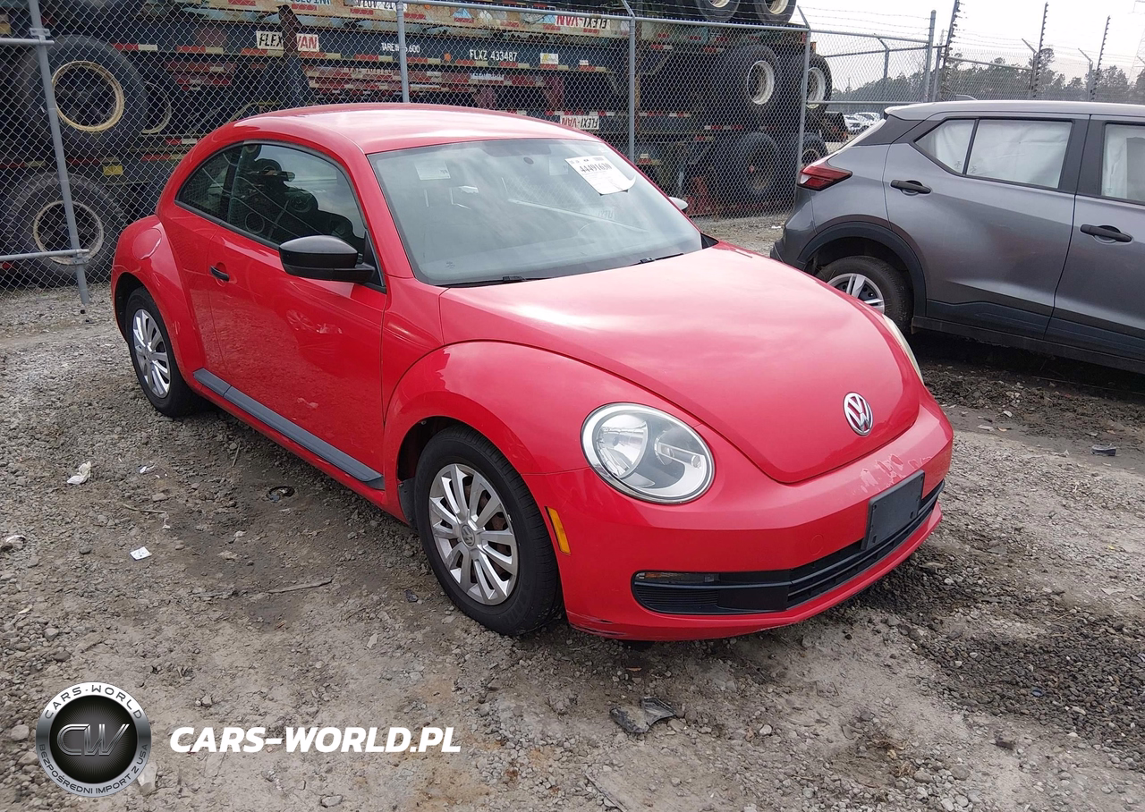 2013 Volkswagen Beetle 2.5L Entry