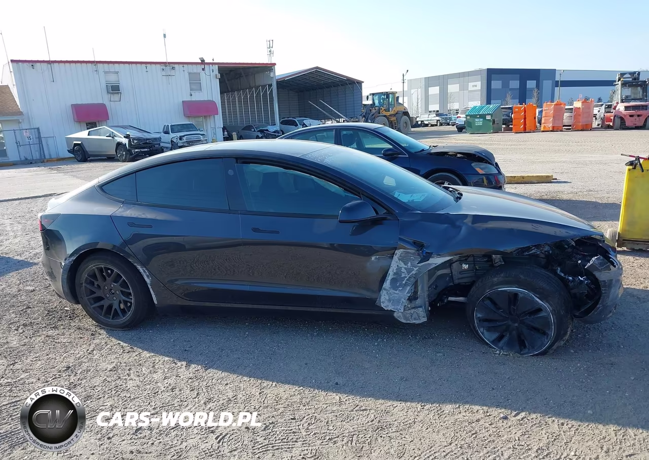 2025 Tesla Model 3 Long Range Rear-Wheel Drive-Standard Rear-Wheel Drive VIN:5YJ3E1EA8SF997792 - 13