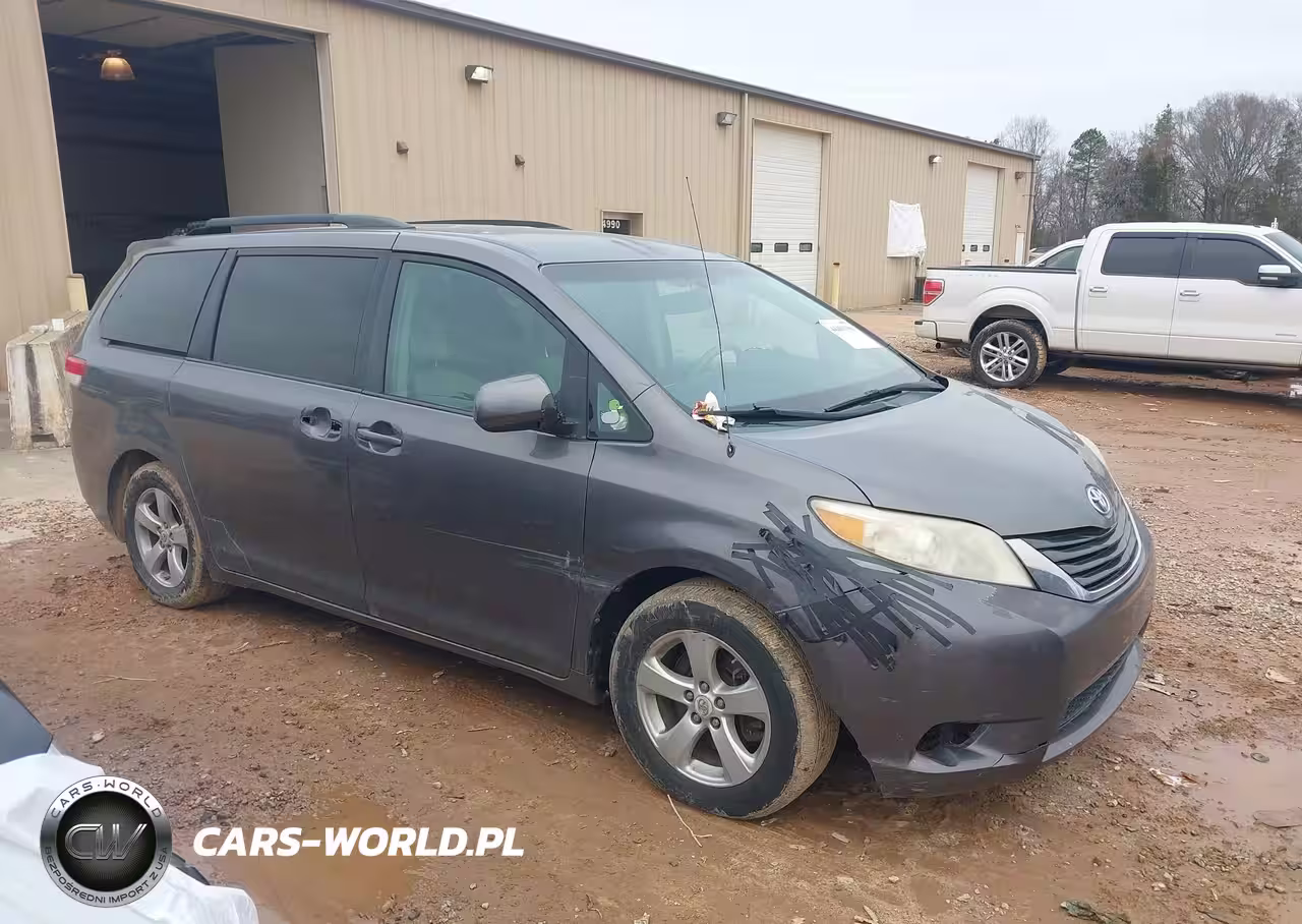 2011 Toyota Sienna Le V6