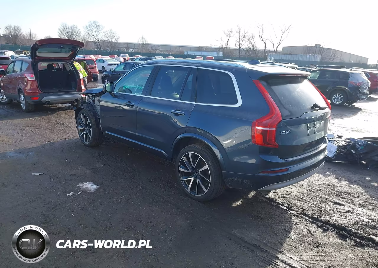 2022 Volvo Xc90 T6 Momentum 6 Passenger VIN:YV4A221K9N1810266 - 3