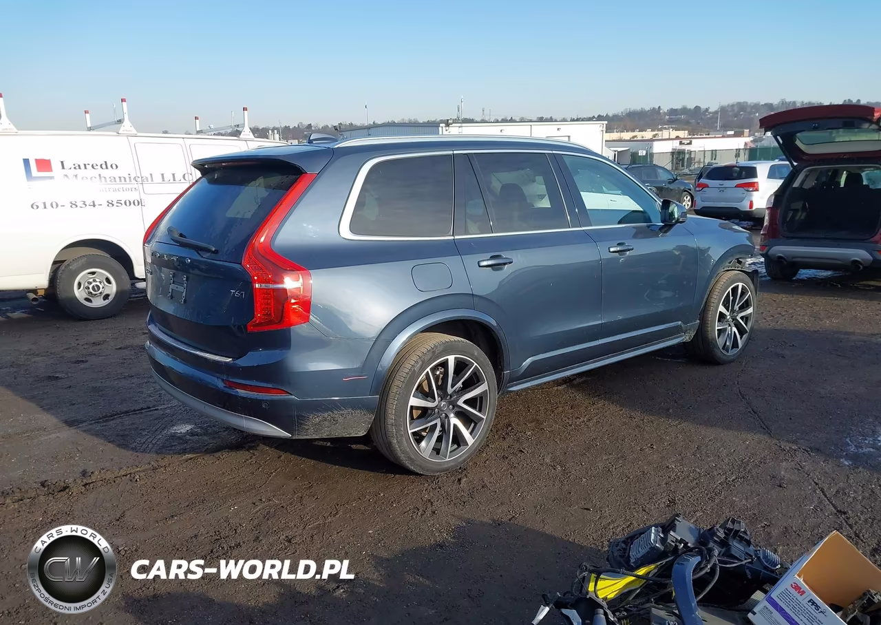 2022 Volvo Xc90 T6 Momentum 6 Passenger VIN:YV4A221K9N1810266 - 4