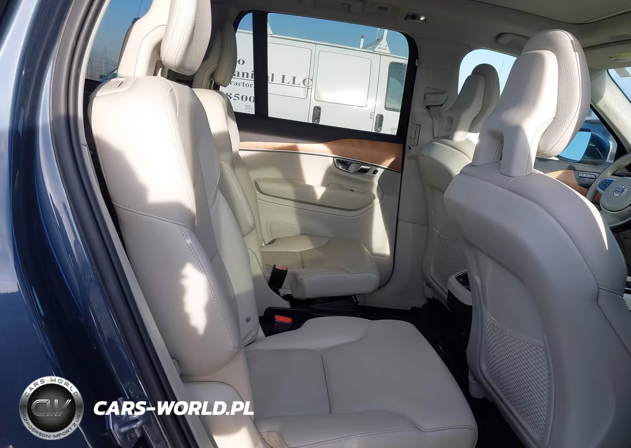 2022 Volvo Xc90 T6 Momentum 6 Passenger VIN:YV4A221K9N1810266 - 8