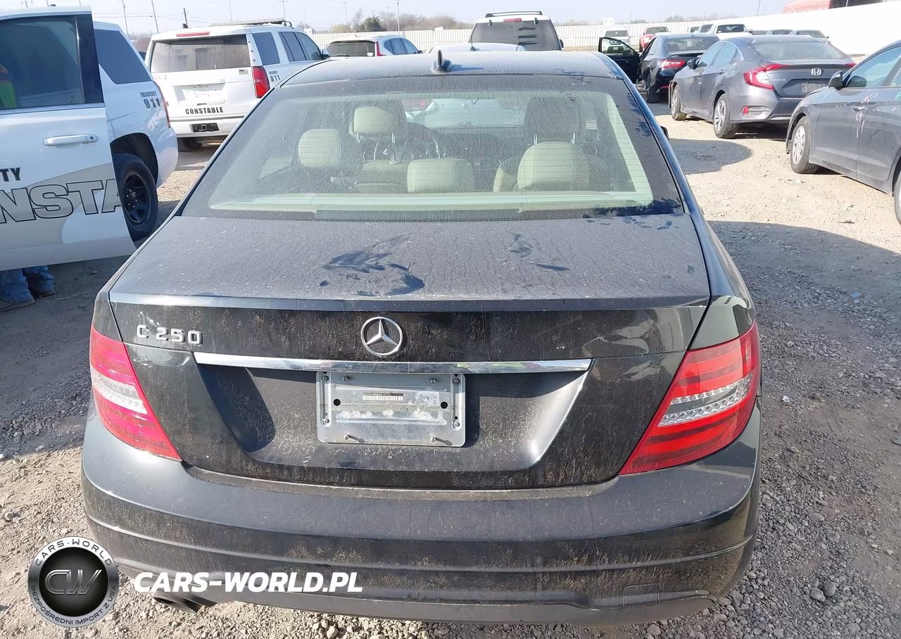 2014 Mercedes-Benz C 250 Sport VIN:WDDGF4HB8EA914773 - 17