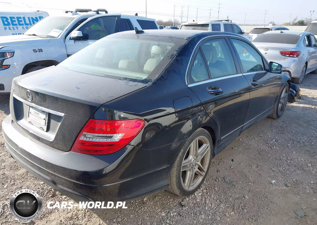 2014 Mercedes-Benz C 250 Sport VIN:WDDGF4HB8EA914773 - 4