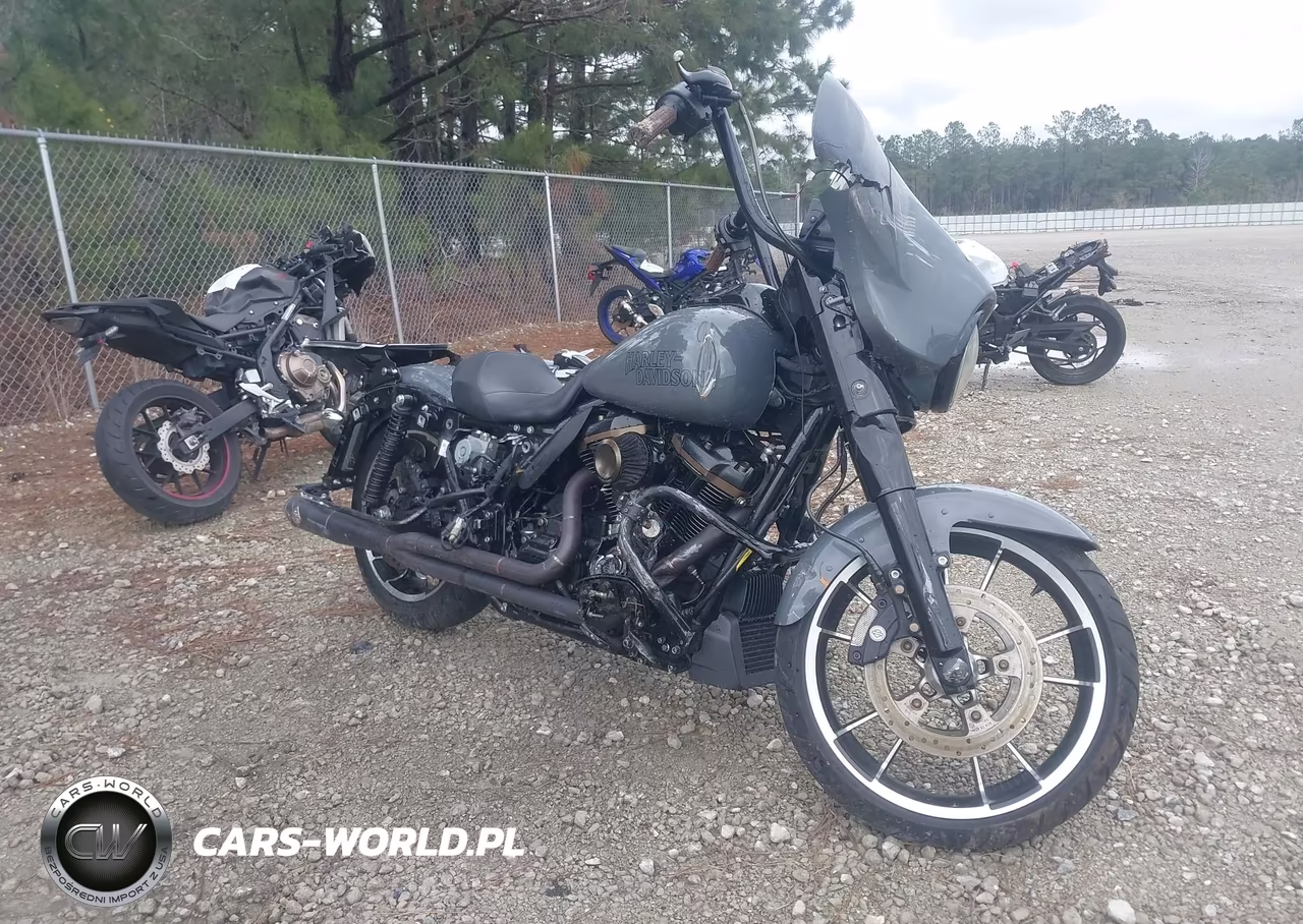 2022 Harley-Davidson Flhxst