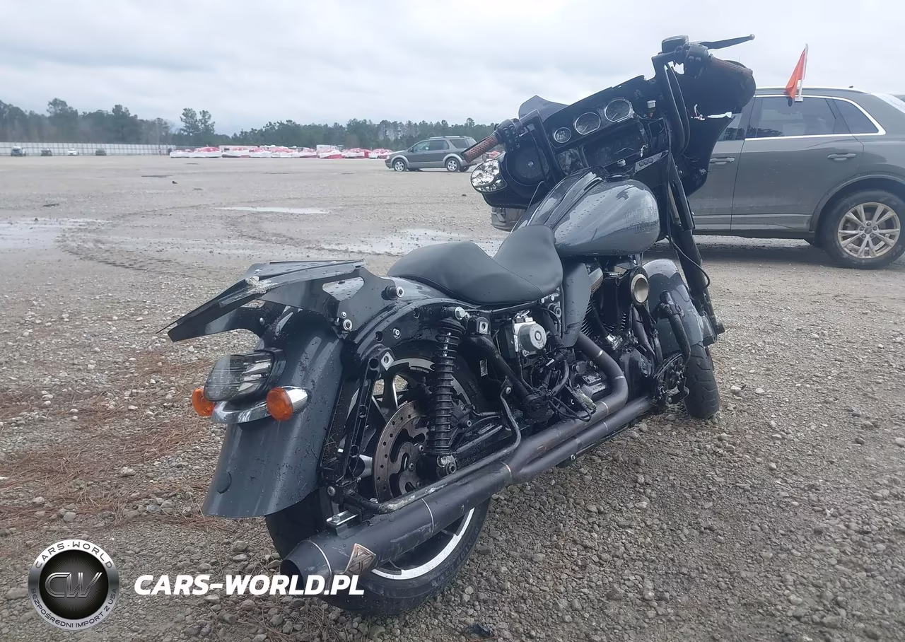 2022 Harley-Davidson Flhxst VIN:1HD1ABL22NB660190 - 4
