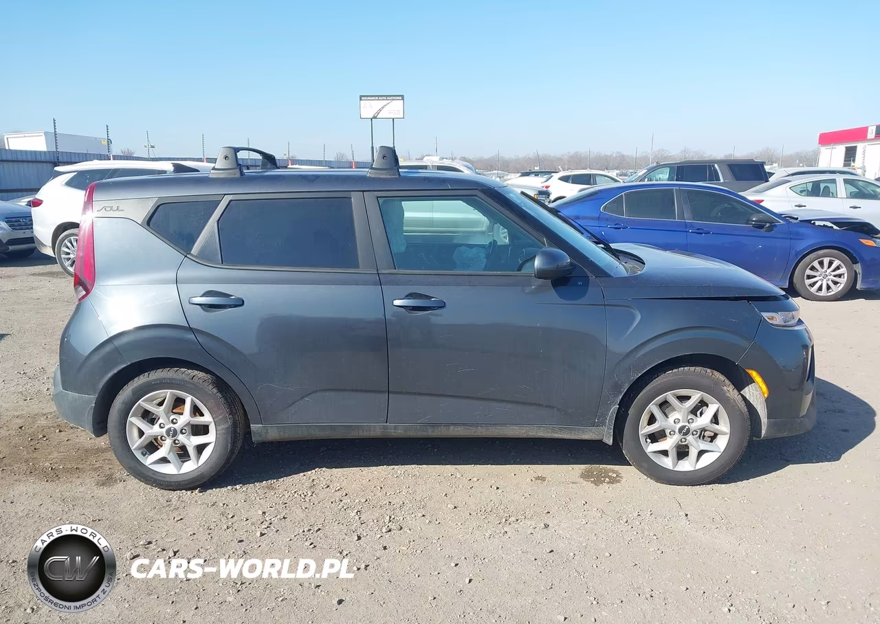 2022 Kia Soul Lx VIN:KNDJ23AU3N7830763 - 13