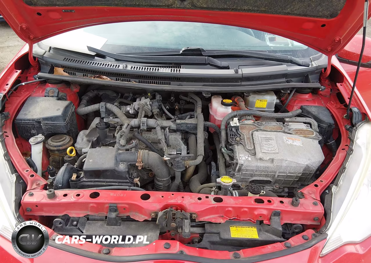 2014 Toyota Prius C Two VIN:JTDKDTB36E1566980 - 10
