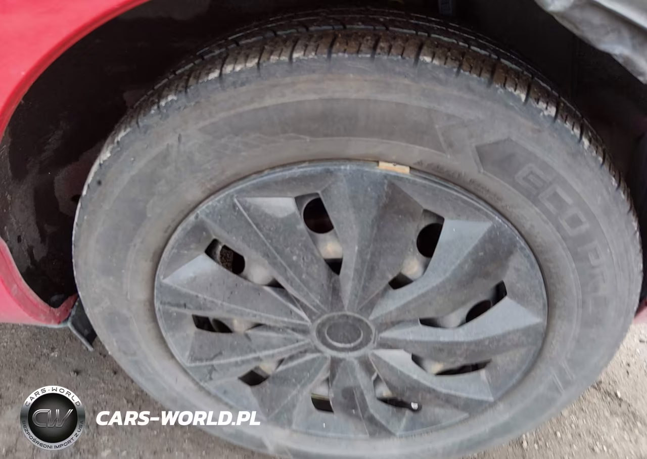 2014 Toyota Prius C Two VIN:JTDKDTB36E1566980 - 12